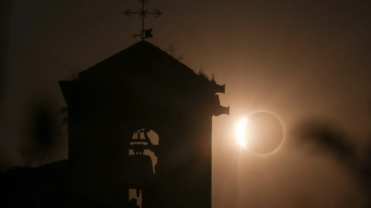 How to plan for a total solar eclipse experience